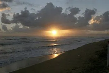Barefoot Beach Pad Cabarete Apartahotel